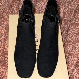 Elegant Black Ankle Boots